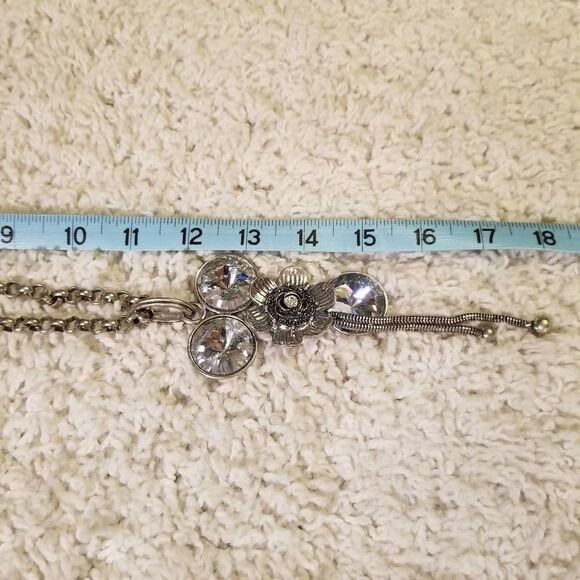 Chunky Silver Rhinestone Flower Necklace - Picture 4 of 6
